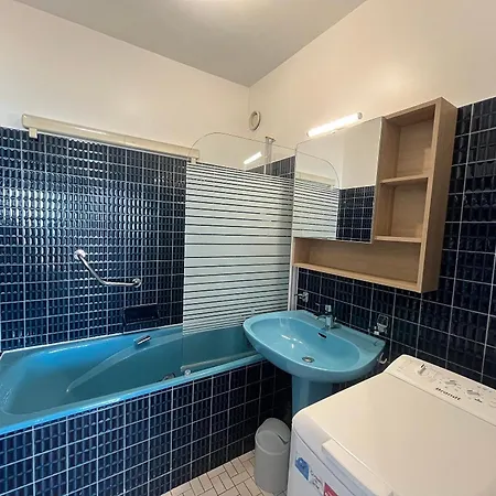 T2 Rdc Avec Jardinet Et Accès Direct Plage, Parking Sécurisé, Proche Commerces - Fr-1-374-2
